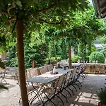 بيت ضيافة Weingut & Gastehaus Giwergreif 3*