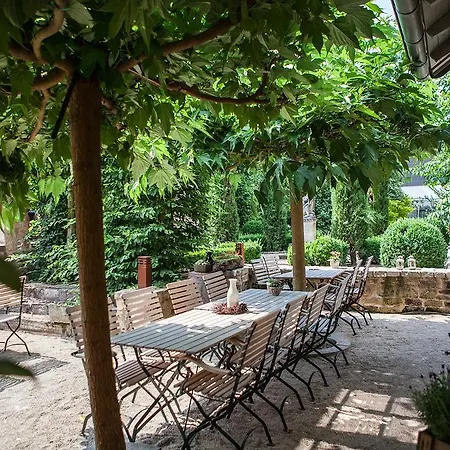 Pensjonat Weingut & Gaestehaus Giwergreif 3*