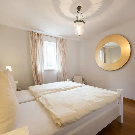 Weingut & Gaestehaus Giwergreif Gasthuis