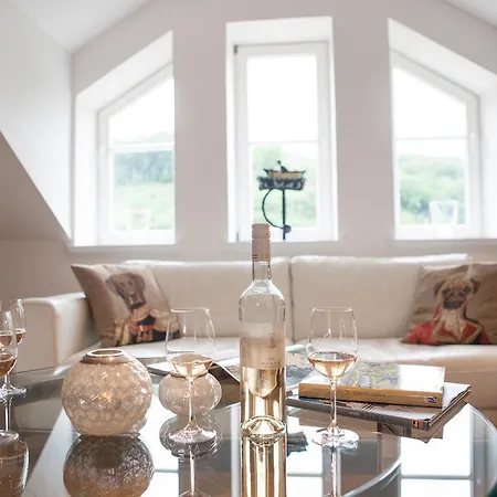 Gasthuis Weingut & Gaestehaus Giwergreif Wasserliesch