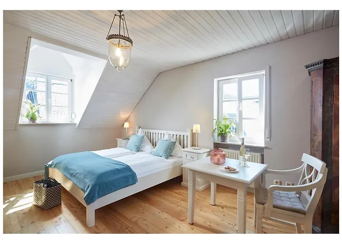 Weingut & Gastehaus Giwergreif 3*