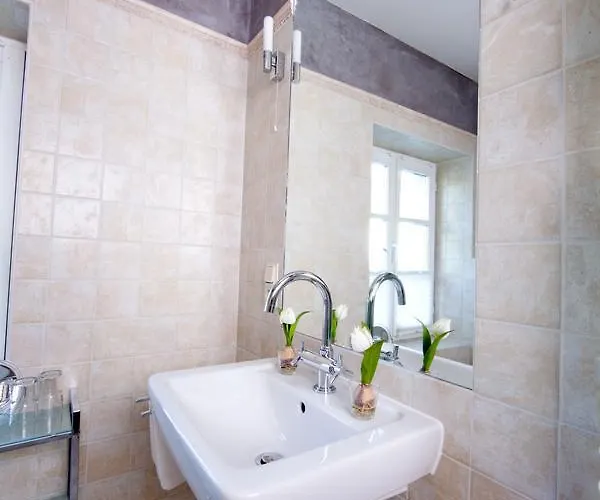 Weingut & Gaestehaus Giwergreif