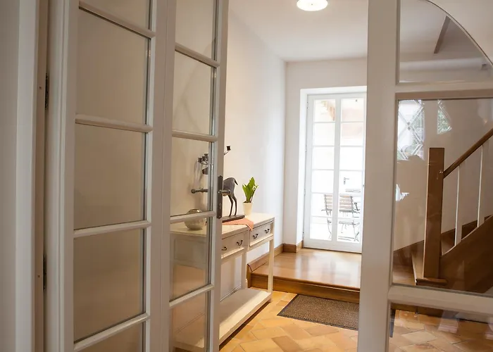 Weingut & Gastehaus Giwergreif 3*