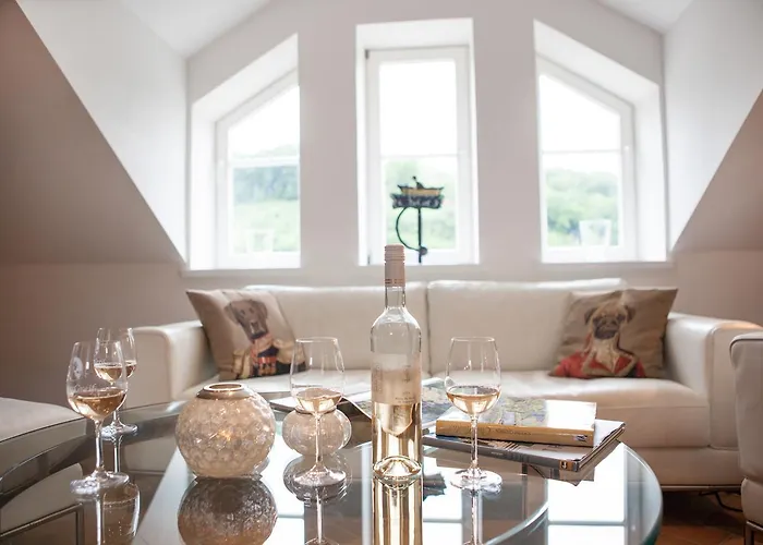 招待所 Weingut & Gaestehaus Giwergreif Wasserliesch